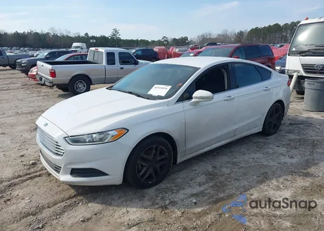 2013 Ford Fusion Se z USA, uszkodzony, nr VIN 3FA6P0H70DR249661